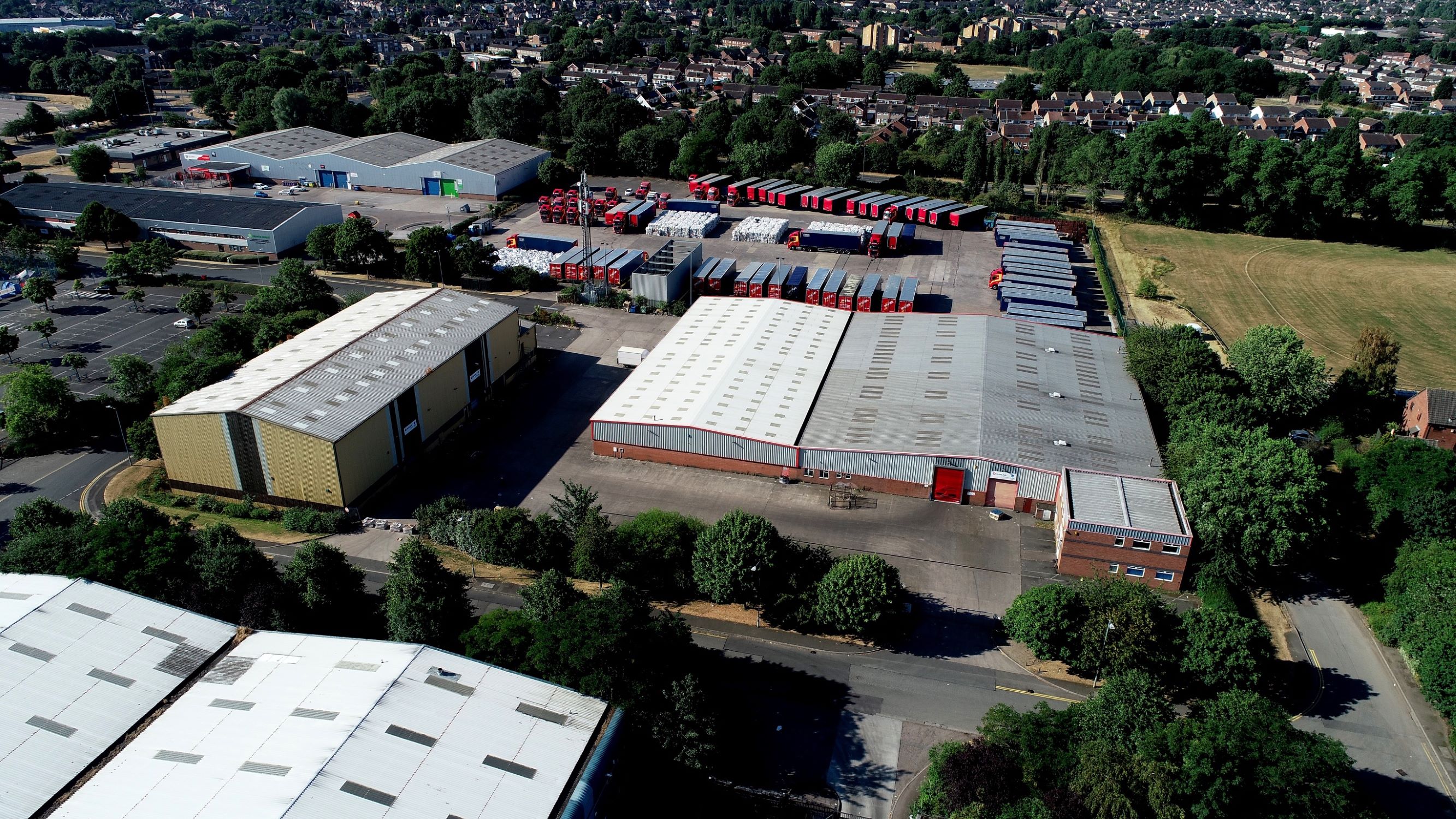 Substantial former Sunline Direct site trio available to rent in Loughborough